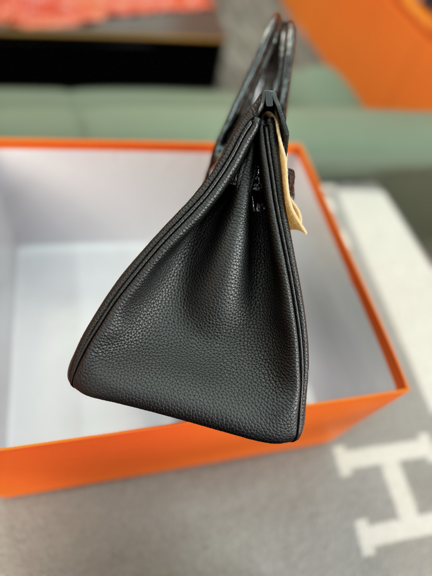 Birkin/Birkin-30cm-touch-Togo-and-Shiny-Crocodile-Black-GHW/img_005