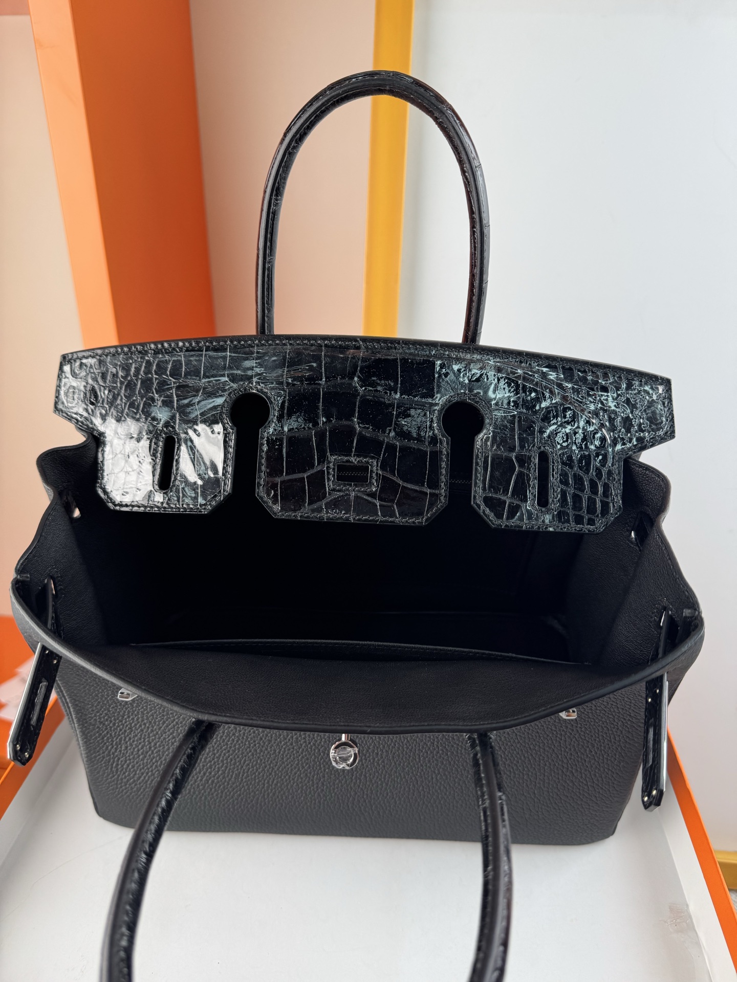 Birkin/Birkin-30cm-touch-Togo-and-Shiny-Crocodile-Black-SHW/img_006