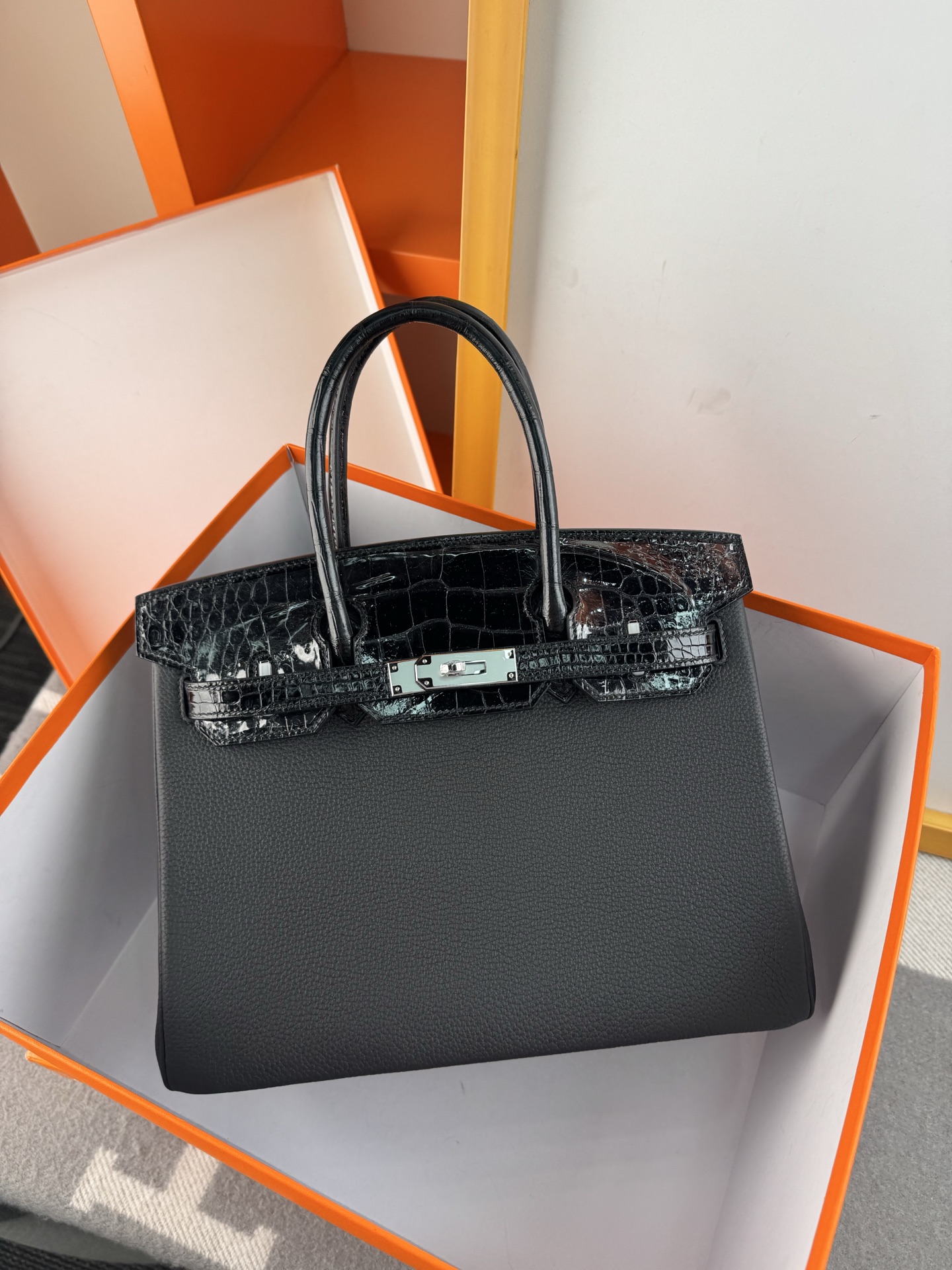 Birkin/Birkin-30cm-touch-Togo-and-Shiny-Crocodile-Black-SHW/img_008