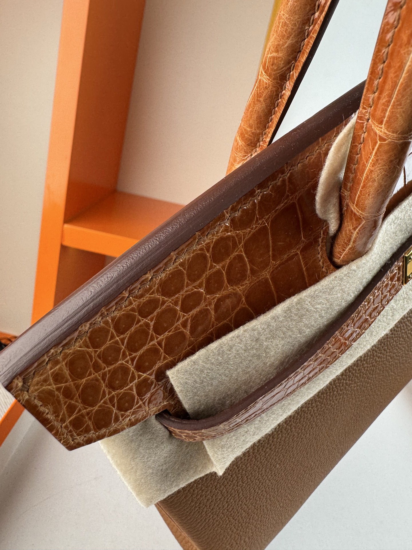 Birkin/Birkin-30cm-touch-Togo-and-Shiny-Crocodile-Sugar-Brown/img_004