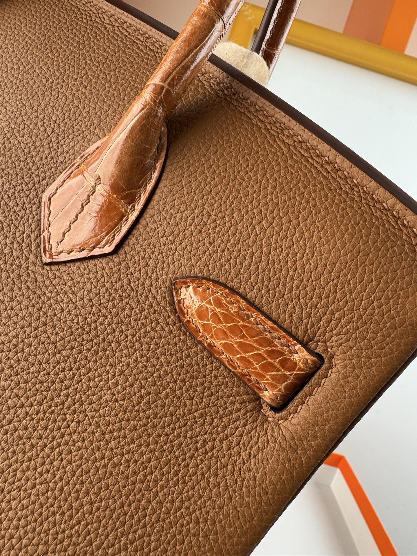 Birkin/Birkin-30cm-touch-Togo-and-Shiny-Crocodile-Sugar-Brown/img_006