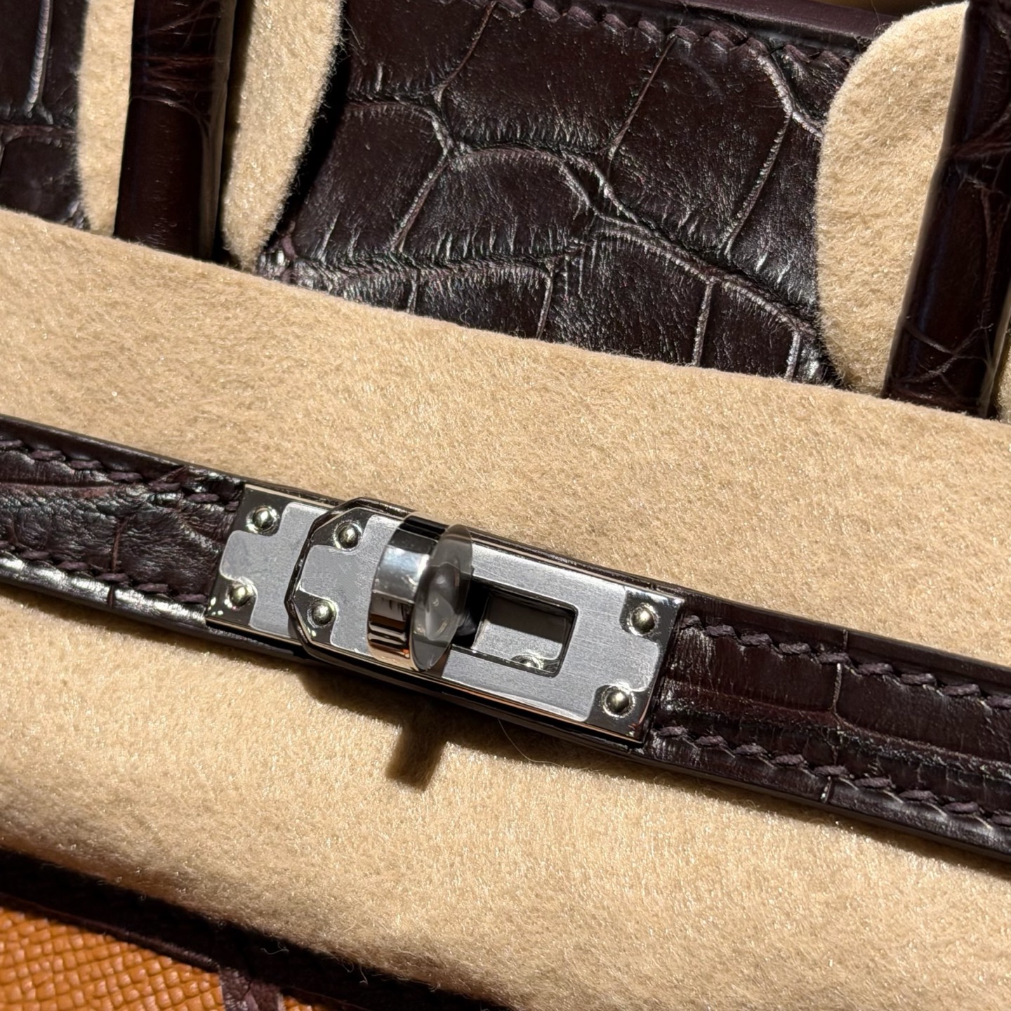 Birkin/Birkin-Faubourg-20cm-Crocodile-Chocolate/img_004