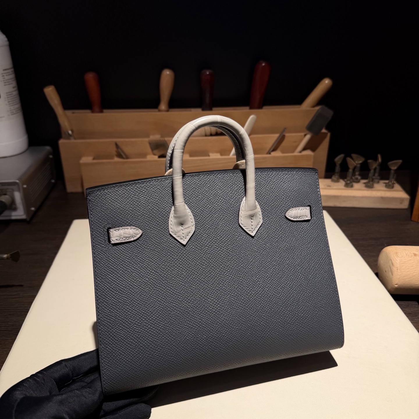 Birkin/Birkin-Faubourg-20cm-Crocodile-White-and-Black/img_008