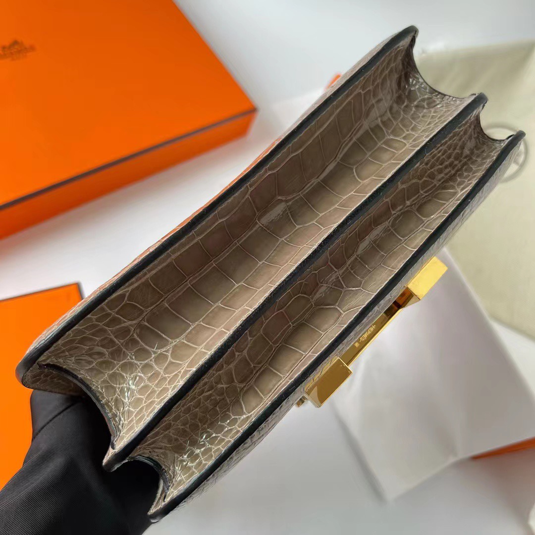 Constance/Constance-18cm-shiny-Alligator-Texture-Turtledove-Grey/img_007