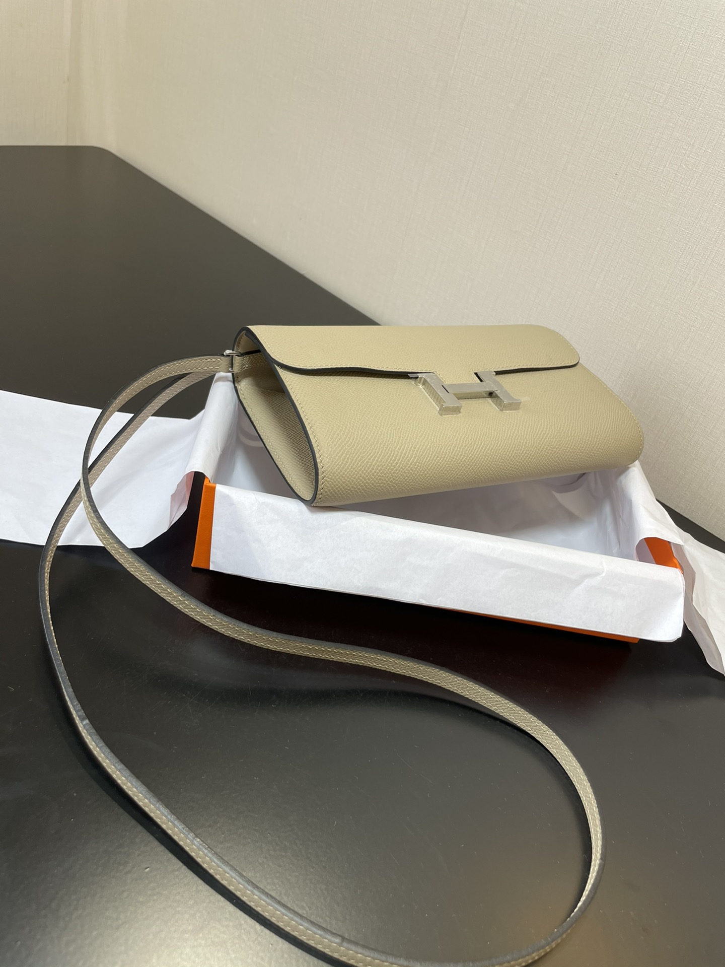 Constance/Constance-to-go-20.5cm-epsom-Light-Yellow/img_004