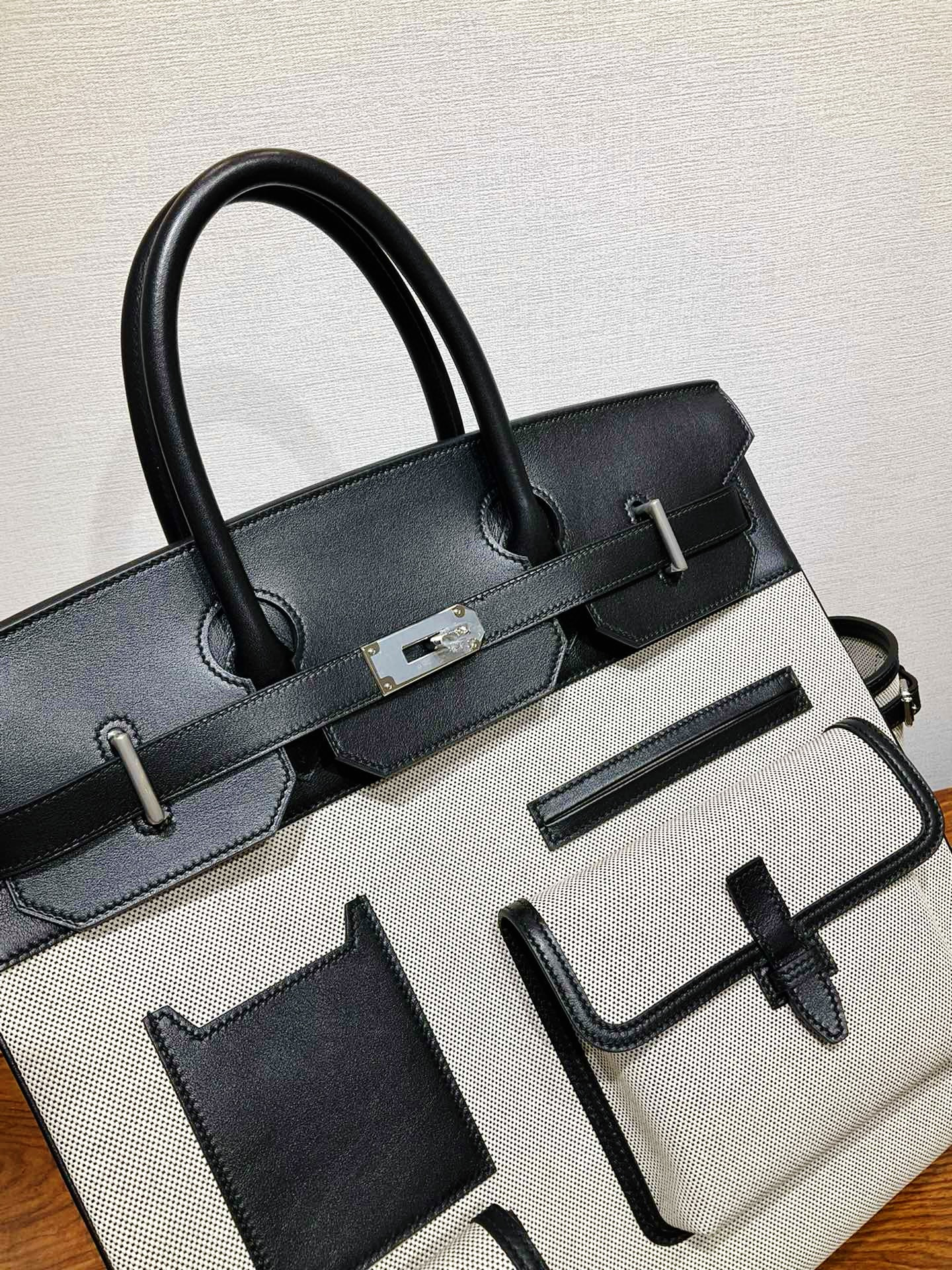 Hac/Hac-40-cargo-swift-&-canvas-Black-and-White/img_005