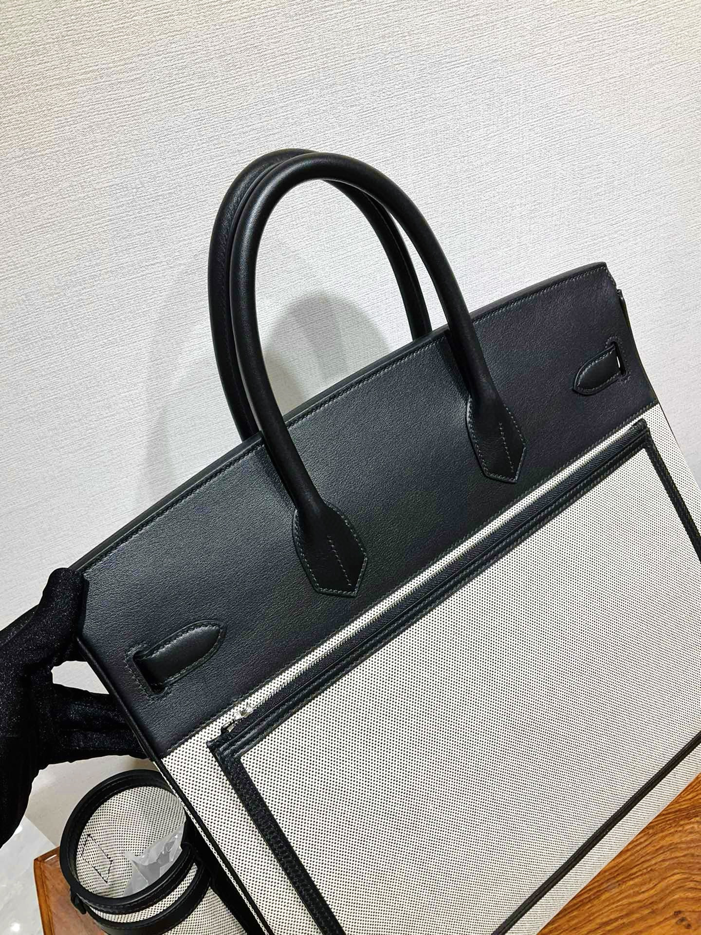 Hac/Hac-40-cargo-swift-&-canvas-Black-and-White/img_006