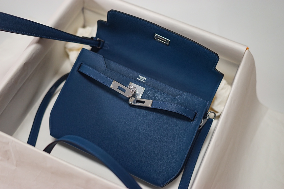 Depeches 25/Kelly-Depeches-25cm-Swift-DeepBlue/img_005