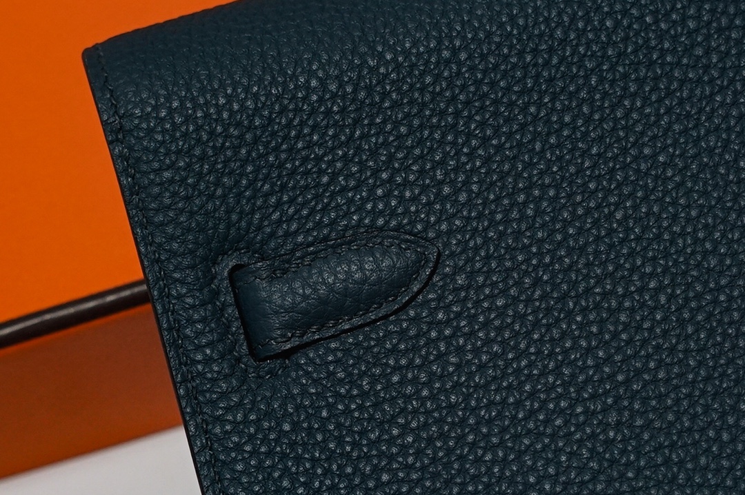 Depeches 25/Kelly-Depeches-25cm-Togo-DarkBlue/img_003