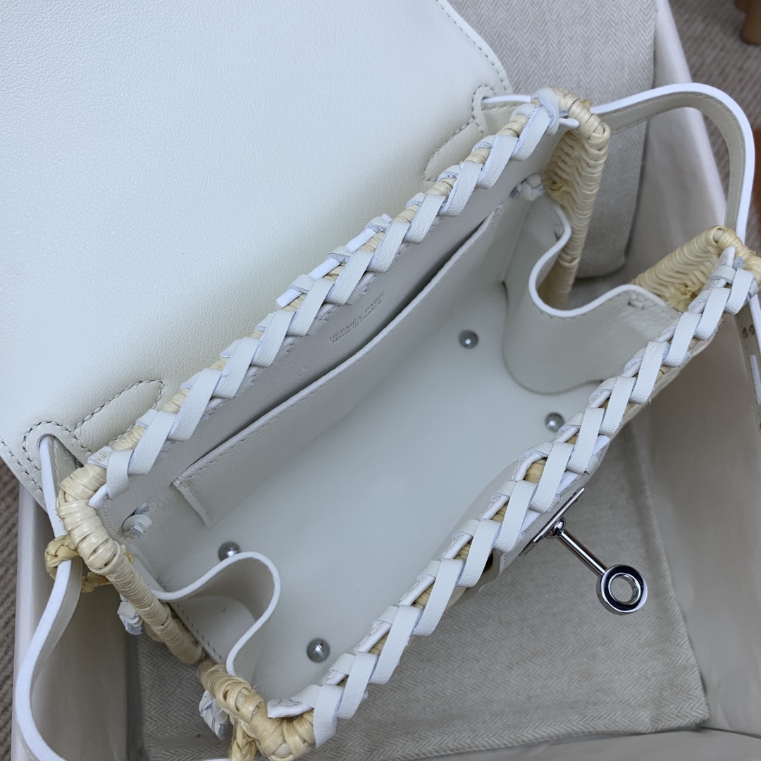 Kelly/Kelly-Picnic-20cm-Swift-White/img_007